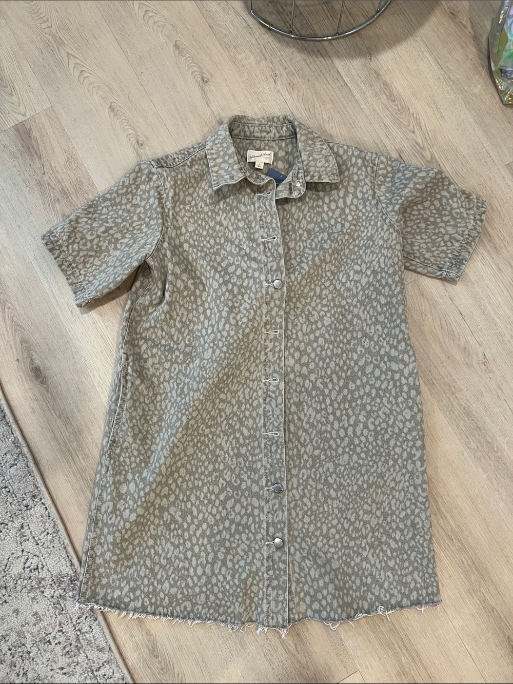 Universal Thread Short Sleeve Mini Dress in Taupe Leopard